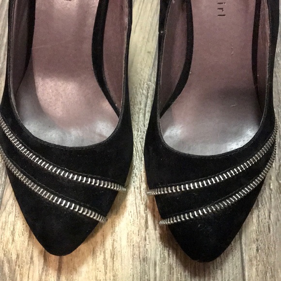 MADDEN GIRL SIZE 7.5 BLACK HEELS ZIPPER DETAIL - Picture 2 of 7
